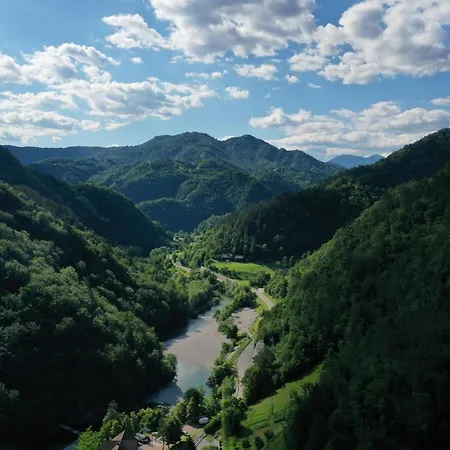 Bed & Breakfast Okrepcevalnica Kurn'k