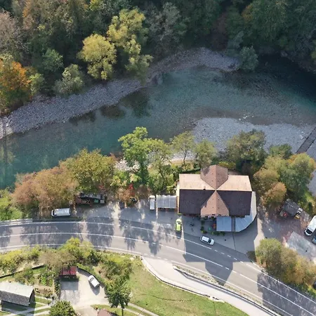 Bed & Breakfast Okrepcevalnica Kurn'k 3*