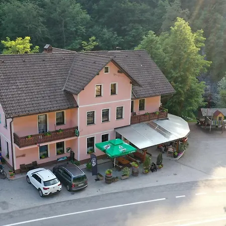 Okrepcevalnica Kurn'k Cerkno