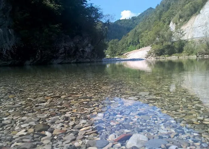 فندق مبيت وإفطار Okrepcevalnica Kurn'k 3*