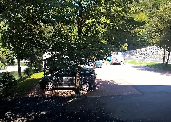 Bed & Breakfast Okrepcevalnica Kurn'k 3*